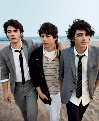 jonas-brothers[1].jpg